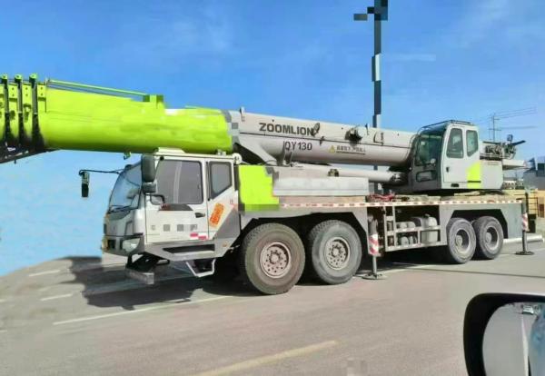 2017 Zoomlion ZTC800V Crane 44m Main Boom Max. 17.5m Jib Length for Versatile