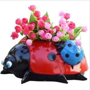Quality polyresin Ladybug statue animal planter for garden decoration flower pot wholesale
