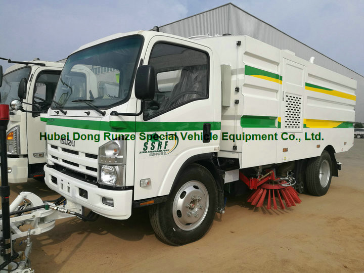 ISUZU Good Quality Road Cleaning Sweeper 