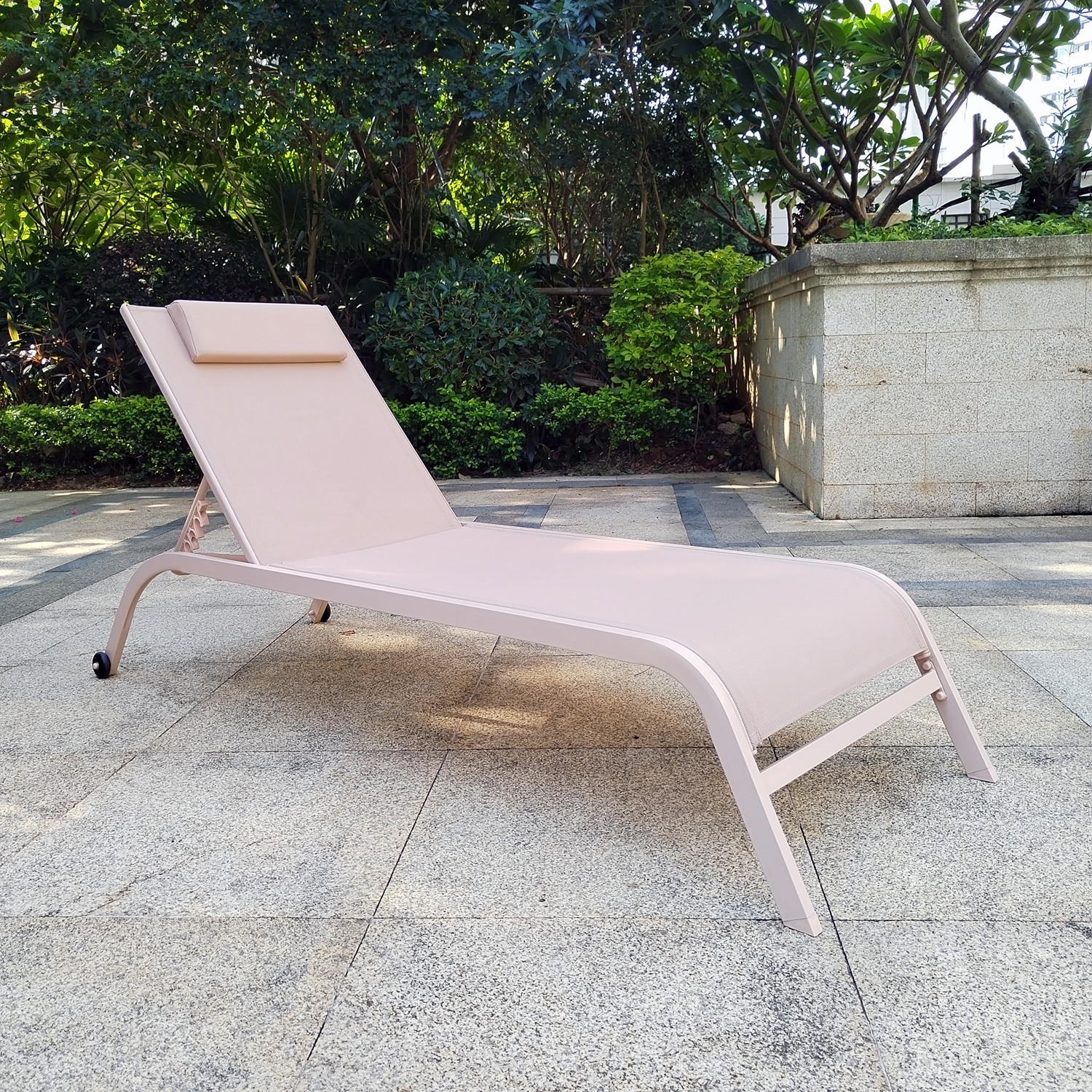 LC1012 Rattan Beach Lounge Chair Outdoor Leisure Holiday Sunblock Daybed Hotel