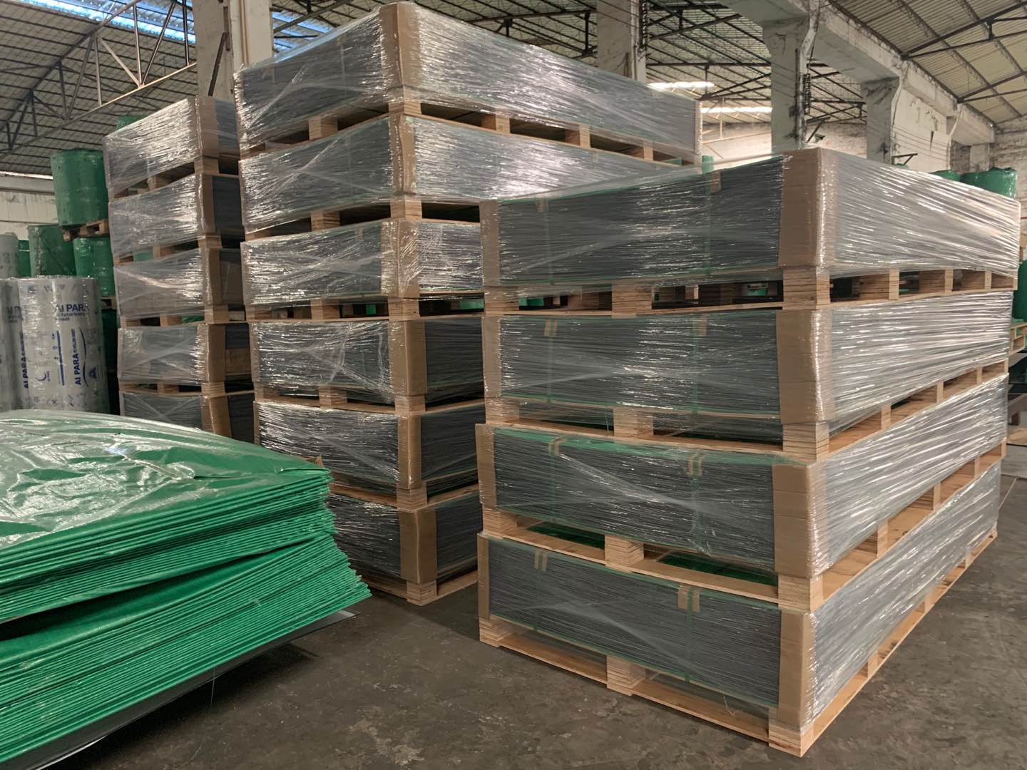 Green Building Solution Macrolux Polycarbonate Compact PC Embossed Sun Sheets