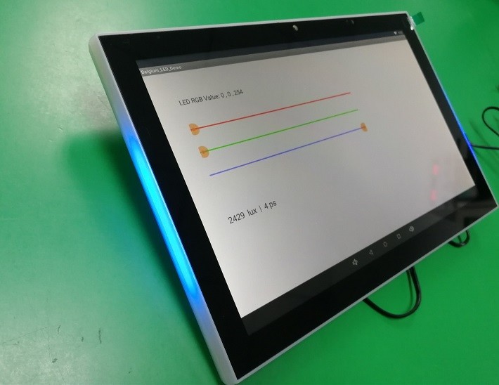 10.1 Inch Android 6.0 POE Wall/Glass Wall Mounted Tablet With NFC Reader LED Light Bar For Meeting Room