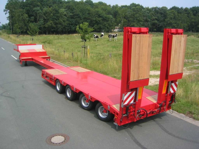 Manufacture AoTong Ramp Extendable Lowbed Semi Truck Trailer with Heavy Duty I Beam