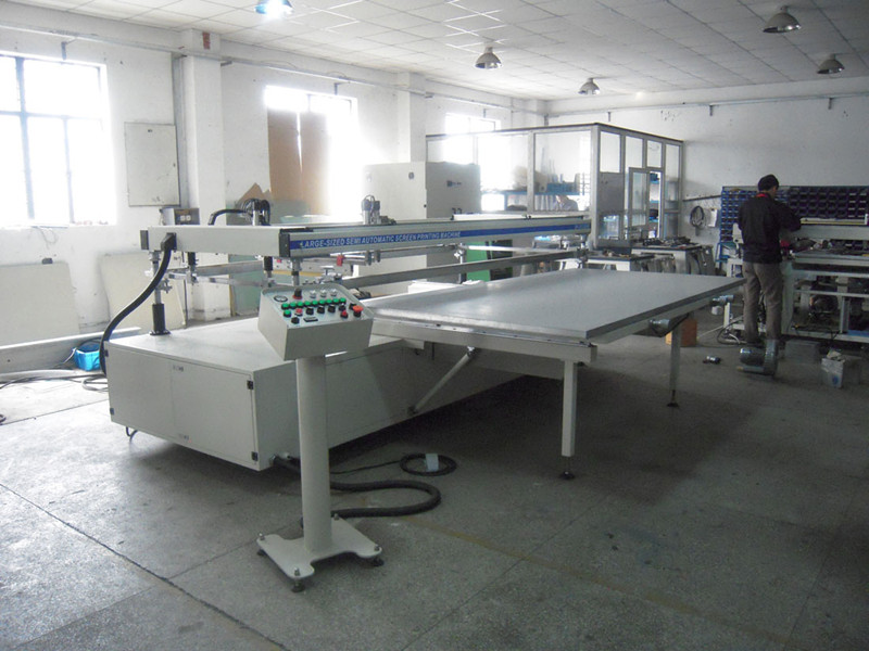 Screen printing equipment