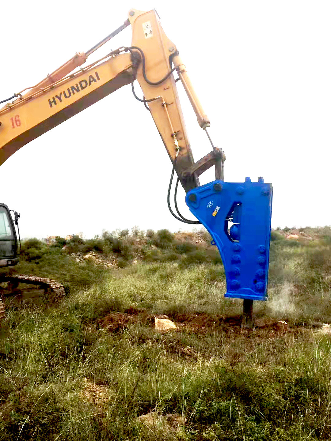Hydraulic Excavator With Rock Hammer Cylinder Rod 42CRMO High Strength Steel