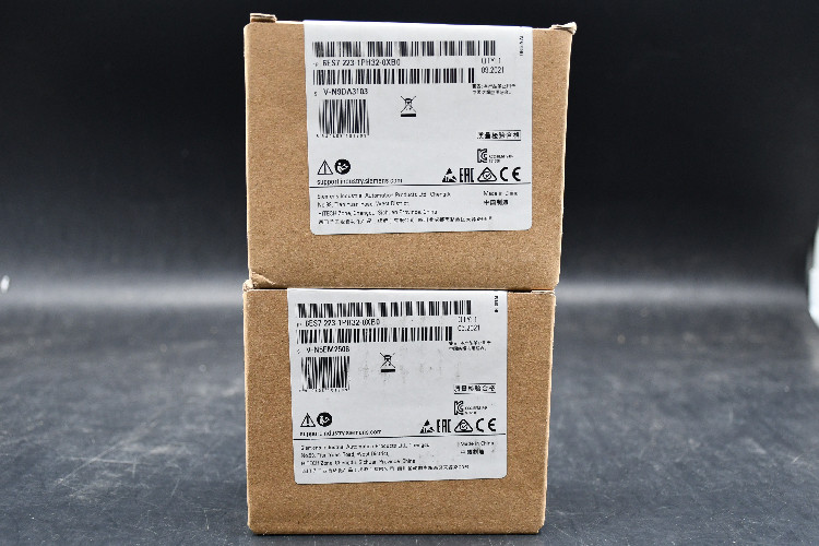 Siemens - PLC I/O Module for use with SIMATIC S7-1200 Series, 100 x 45 x 75 mm, Digital, Digital, TM3, 24 V dc, SIMATIC