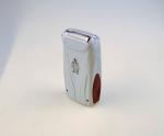 2202 Two nickel cadmium batteries with a capacity of 600mAh electric hair shaver