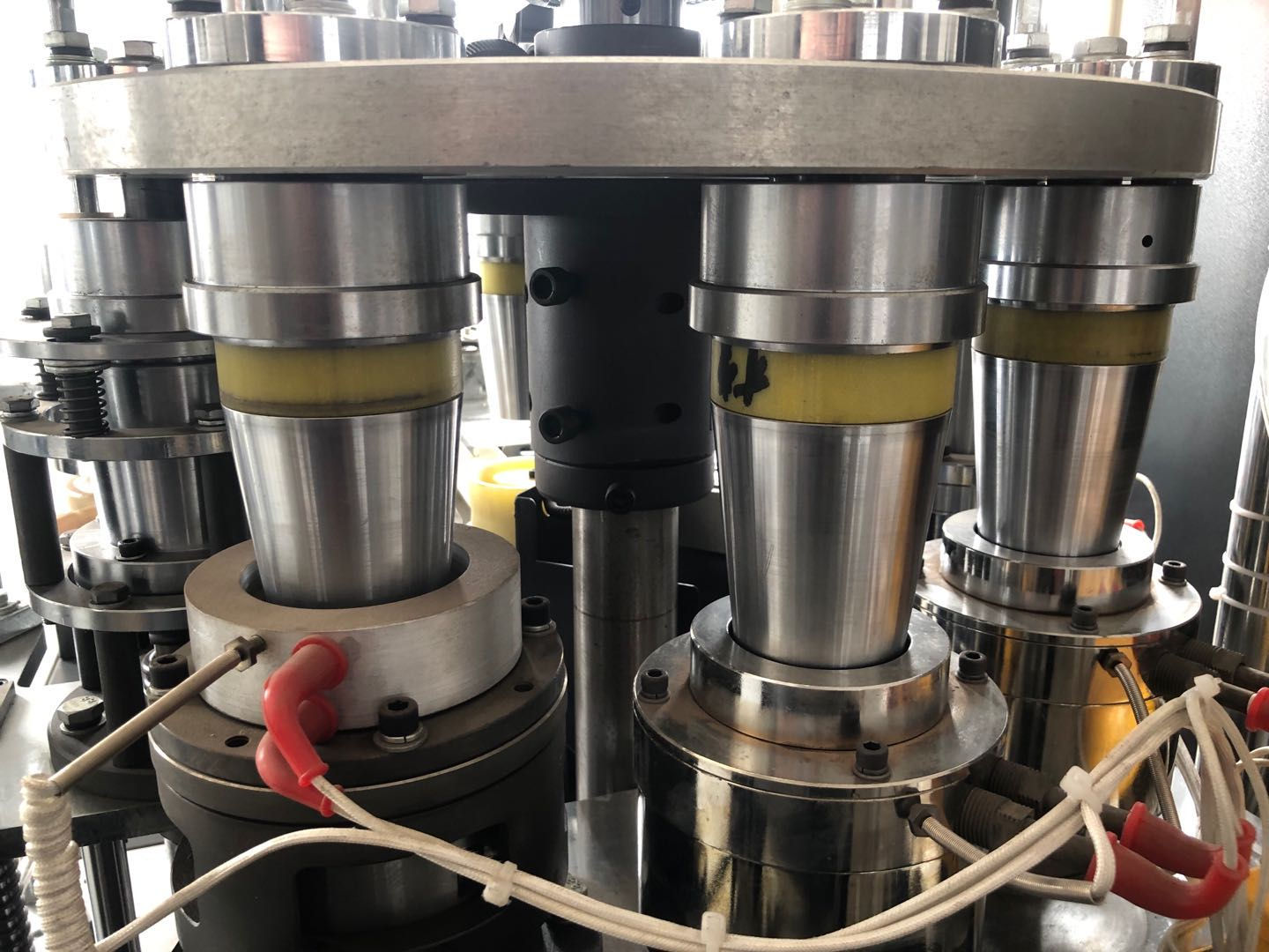 Pakistan Fully Automatic Paper Coffee Cup Making Machine with Customized Service and Disposable Paper Cup Production Machine