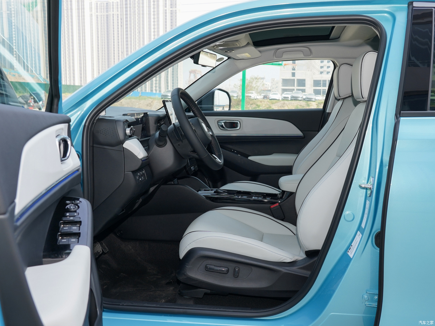 In stock Dongfeng ENS1 city suv new energy car custom electric vehicle manufacturers prices