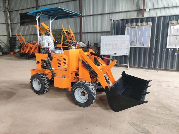 Compact Mini Loader Machine 4 Wheel Drive Mini Tractor / Mini Skid Loader Front