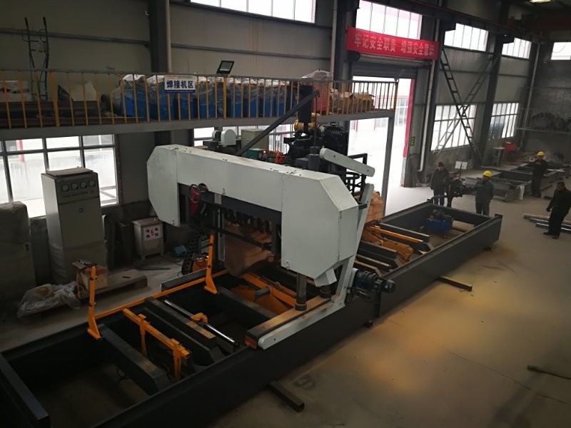 Horizontal Hydraulic Automatic Wood Saw Machines Bandsaw Sawmill Band Saw