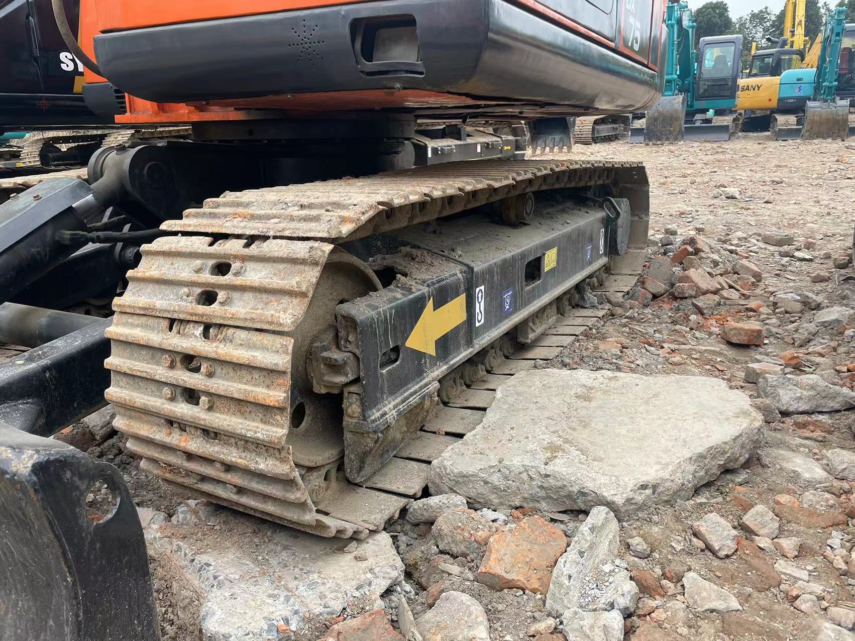 Used mini excavator Doosan DX75 small digger used machinery 6 tons hand earth digger small digger