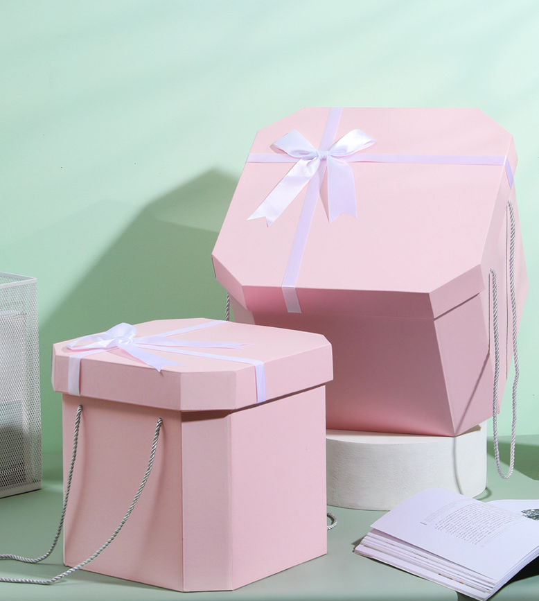 Square Novelty Ribbon Birthday Gift Box Packing Box Paper Gift for Customized Logo Size