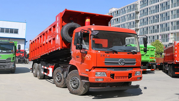 Dongfeng Direct 7 Tons Garbage Truck with 18T Curb Weight and Automatic Transmission