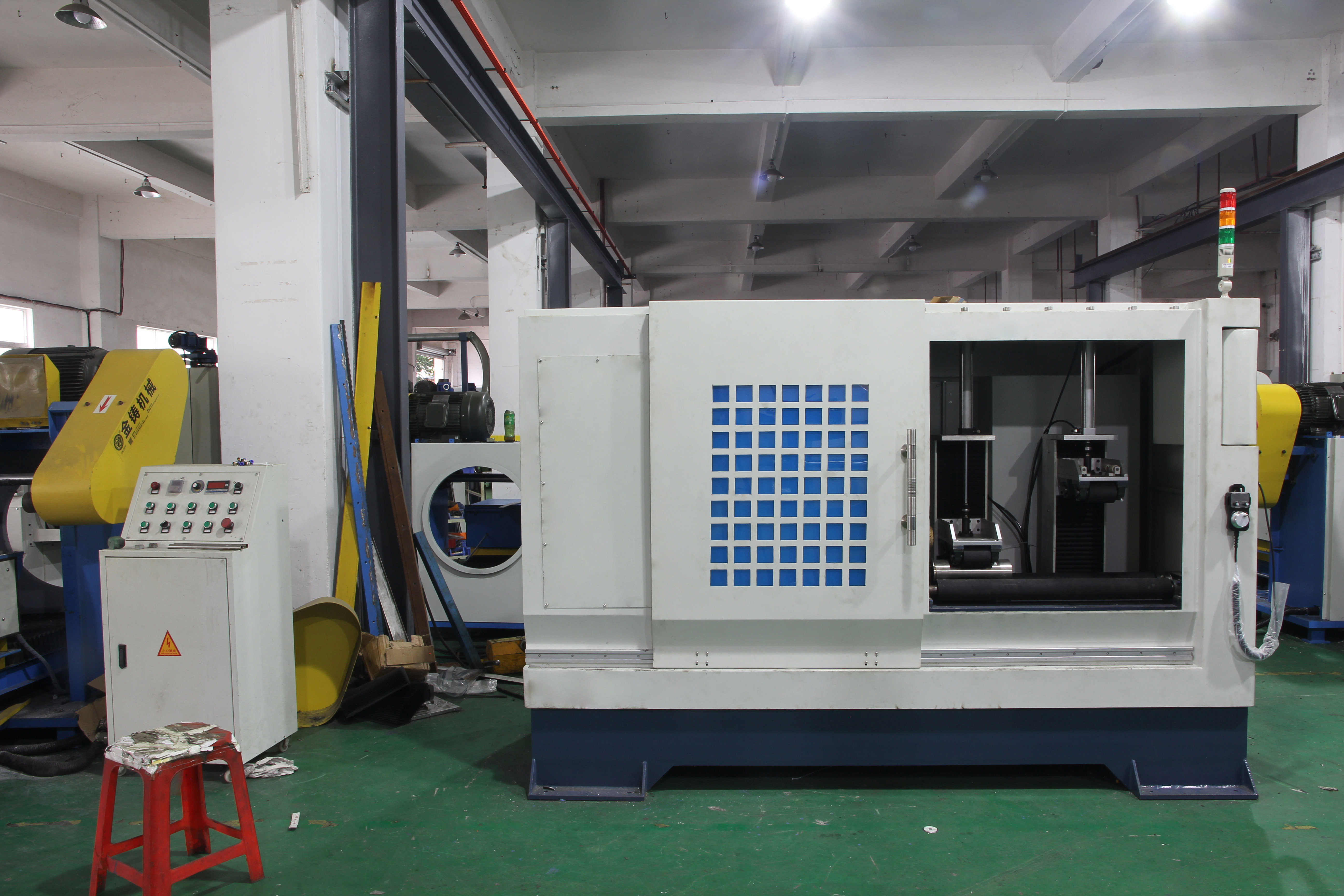Steel pipe internal CNC polishing machine tube inner grinding machine pipe inside polishing machine