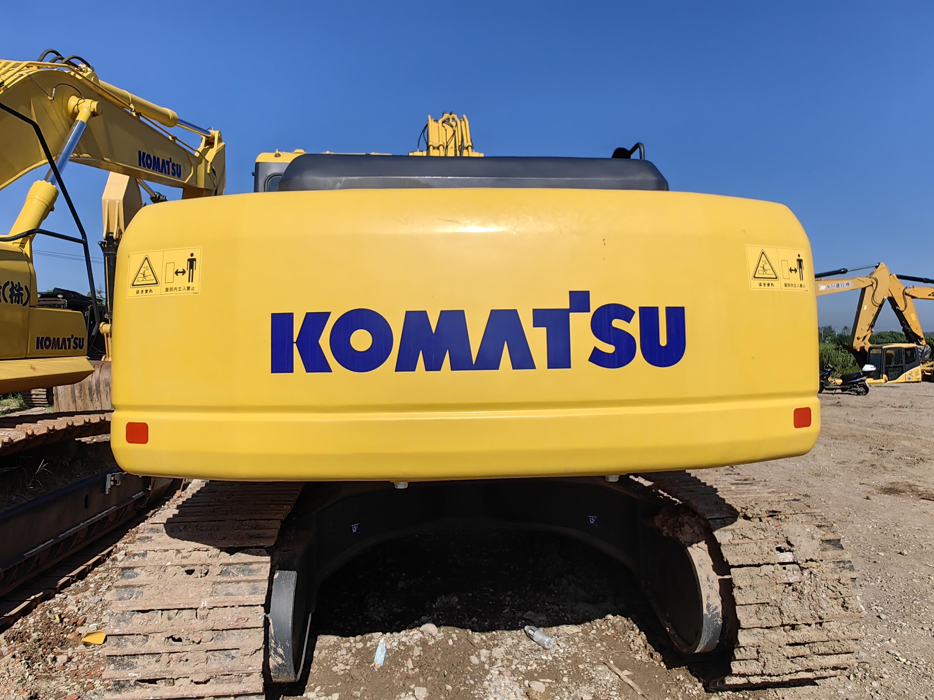 154 KW Pc300 Used Komatsu Excavators 1.8m3 Bucket Crawler Hydraulic Excavator Backhoe