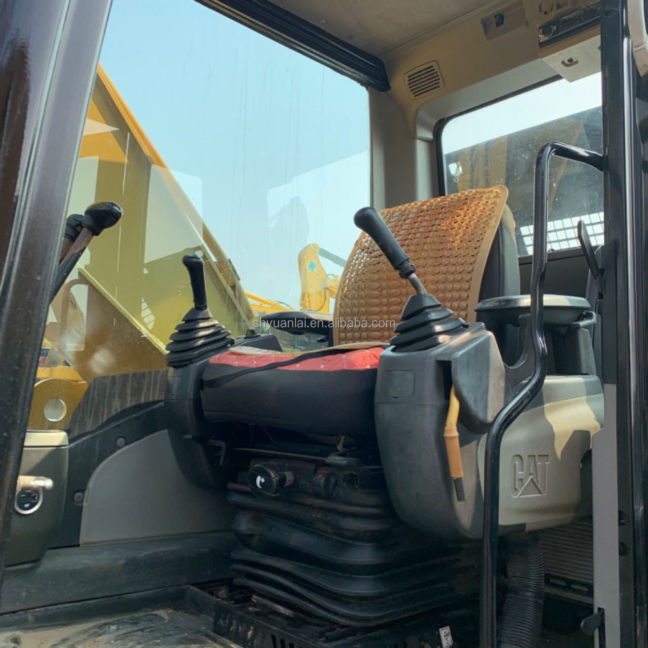2019 Used CAT324D Excavator with Original Hydraulic Cylinder and Soft Steel Design