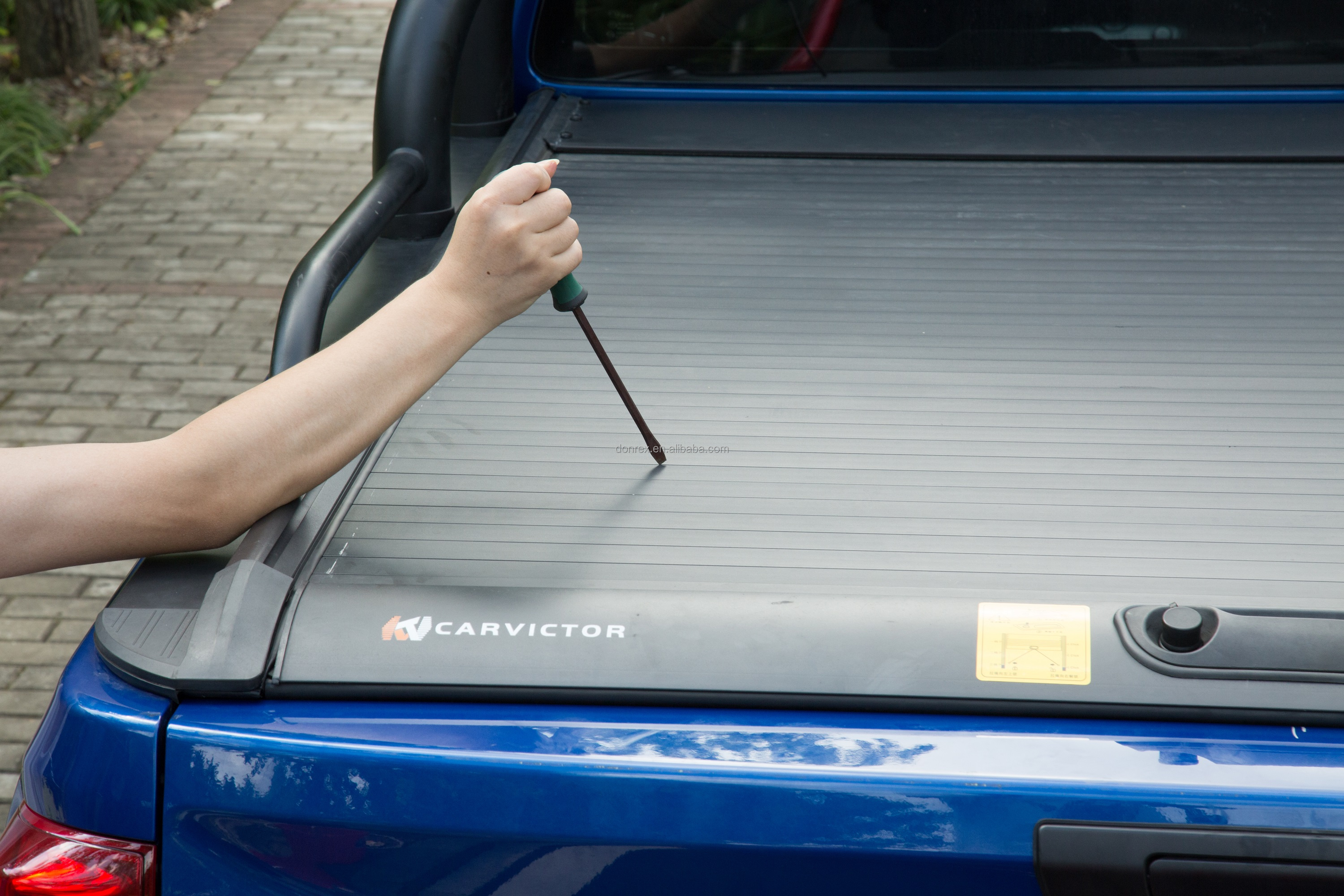 Waterproof Retractable Hard Aluminum Pickup Cover for Toyota HILUX REVO VIII Pickup N1
