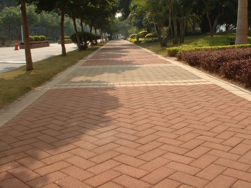 Cheap Water Permeable Brick Paving Stone for Garden, Landscape, Driveway