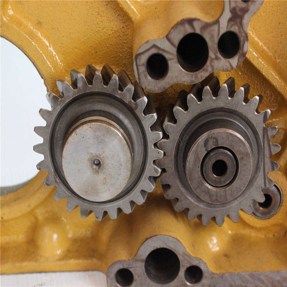 Yellow S6K S6KT 3066 oil pump for 320C 320D Excavator