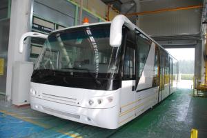 Quality Aluminium Body 24 Seat Airport Shuttle Buses , 4 Stroke Diesel Engine Bus wholesale