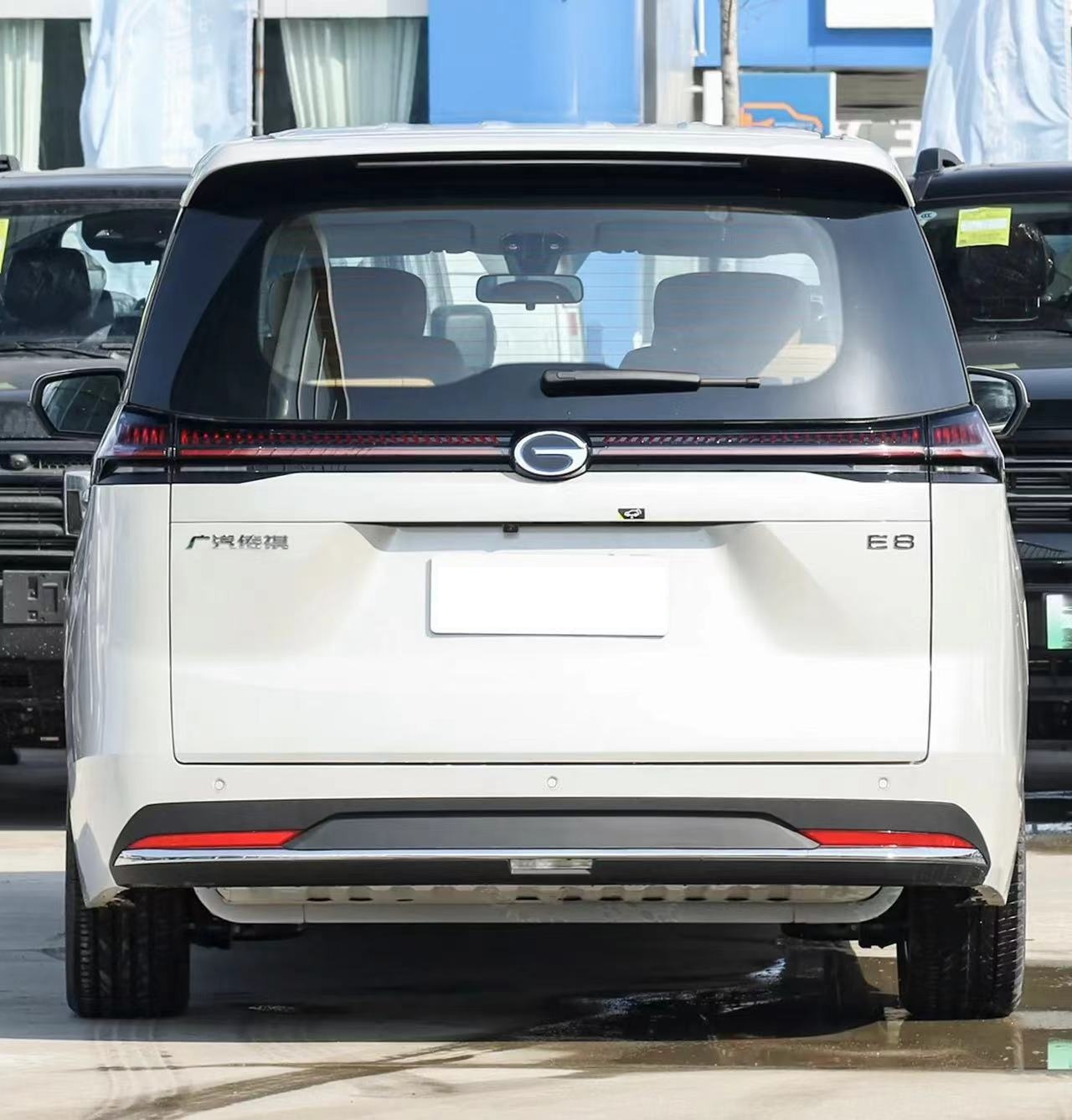 GAC Trumpchi E8 Energy 2024 Model 2.0L 150km PRO Hybrid 2.0L Engine 140HP Electric Motor 182HP Fast Charging Time h 0.5