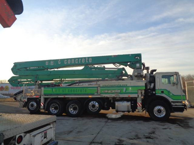 700L Used Boom Truck with Max. Delivery Distance of 24m/36m/42m for Sale