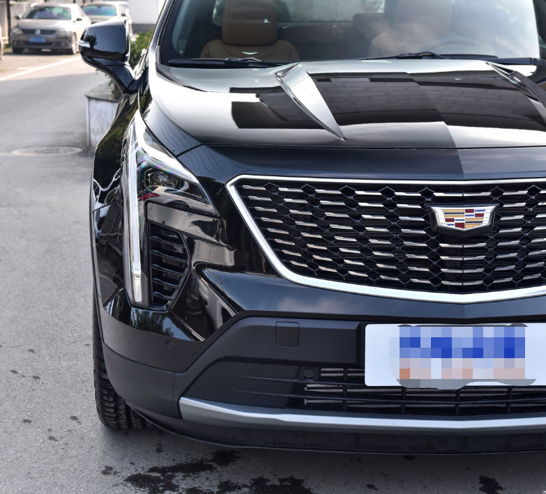 Cadillac XT4 2022 4WD Gasoline Plus 48V Light Hybrid 5 seats SUV