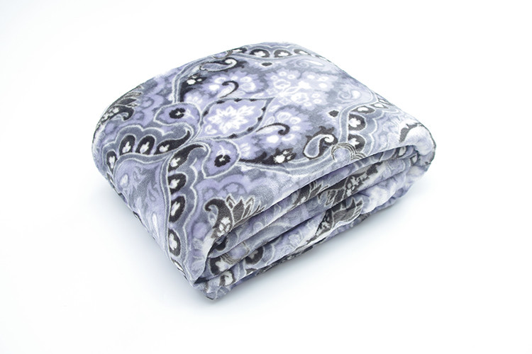 Thick Polyester Flannel Plush Blanket High Grade Offset Printing For Cold Season