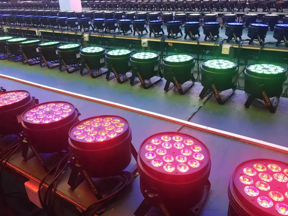 RGBW Disco LED Par Can Stage Waterproof Lights 18*10W With Long Working Time
