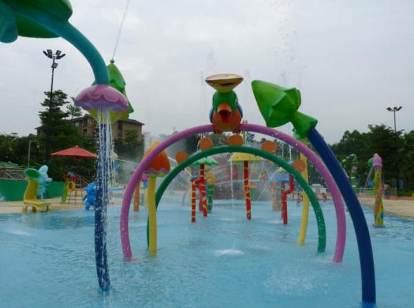 Galvanized Carbon Steel Water Spray Park Equipment Colorful Customized Water