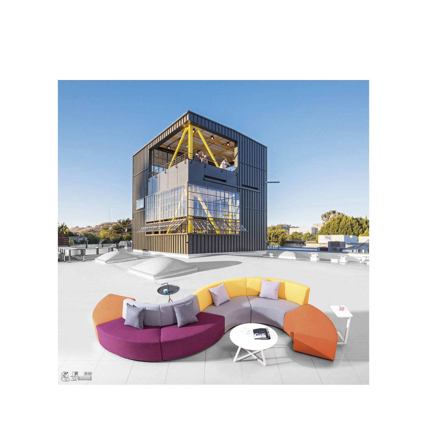 Customized Shared Workplace Furniture High Density Foam 2 Years Warranty