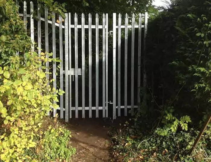 rustproof Steel 3000mm High Tower Fencing With W Section