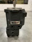 Excavator Hydraulic Pump 1336792 200L/min Flow Rate 35MPa Pressure For Crawler