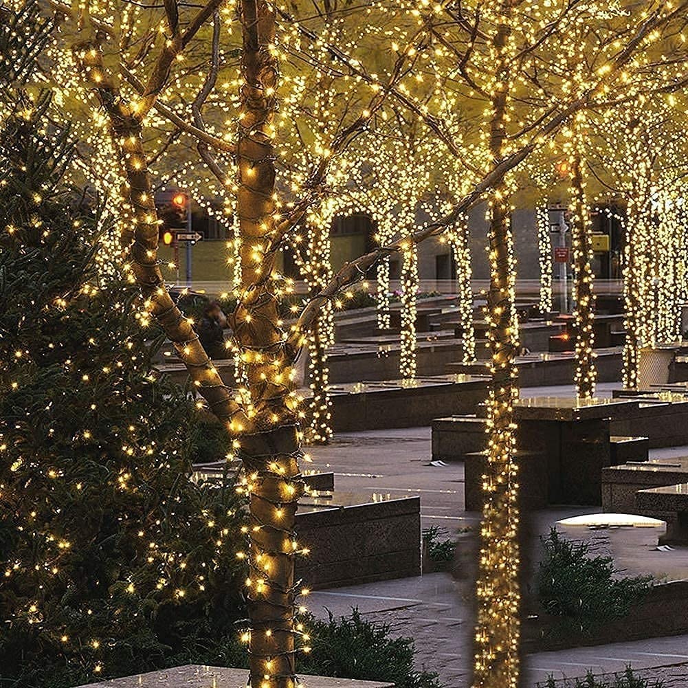 50Hz Christmas Tree Cool Outdoor White Lights 60m PVC Super Bright String Lights
