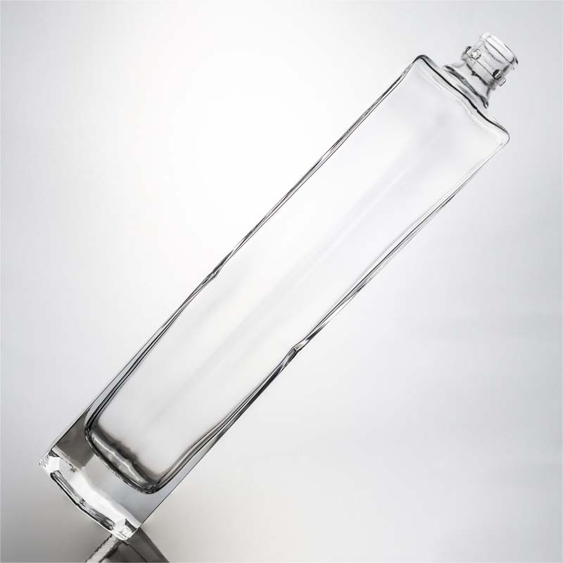 Brandy Champagne Gin Tequila Glass Bottle 700ml with Cork Cap and Customized Logo