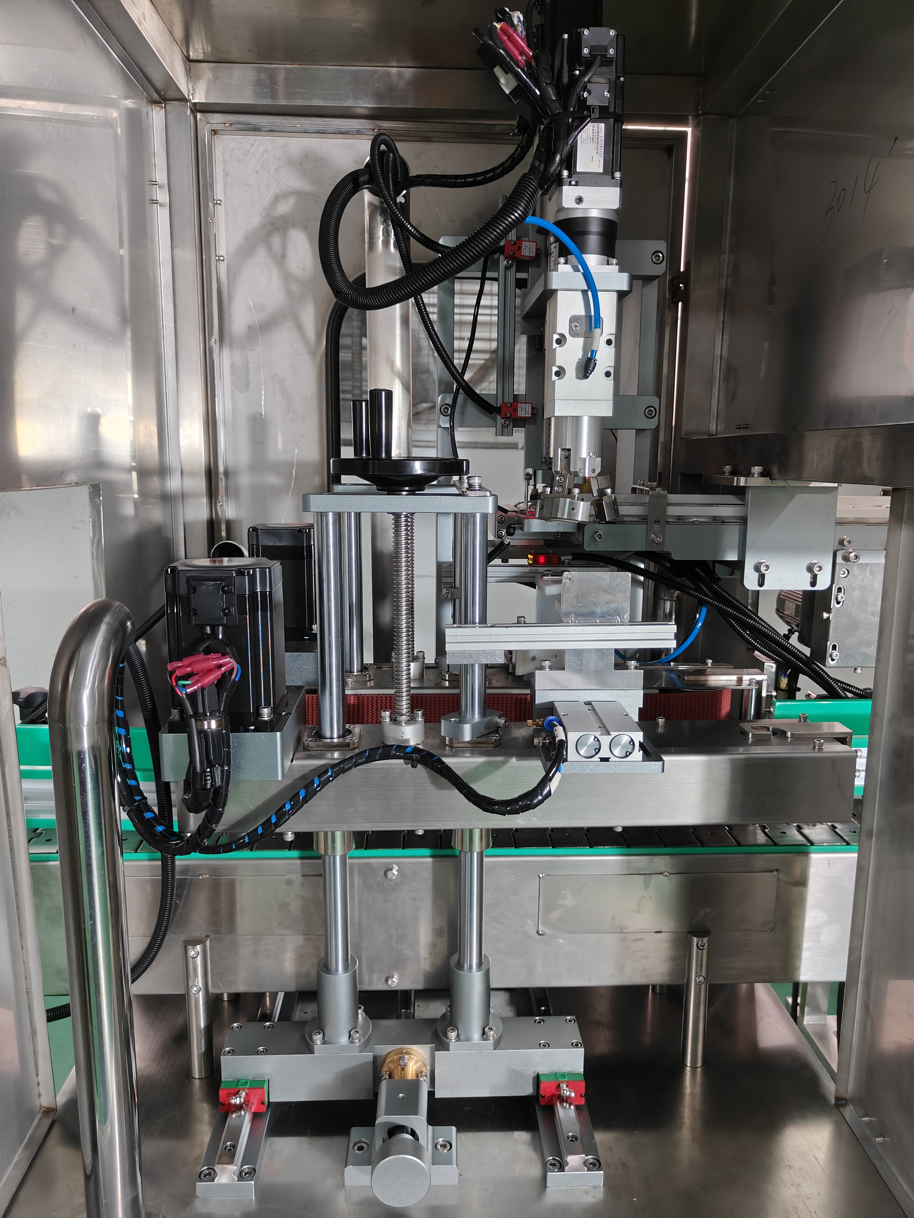 speed single-head capping machine with customizable head size and controllable torque