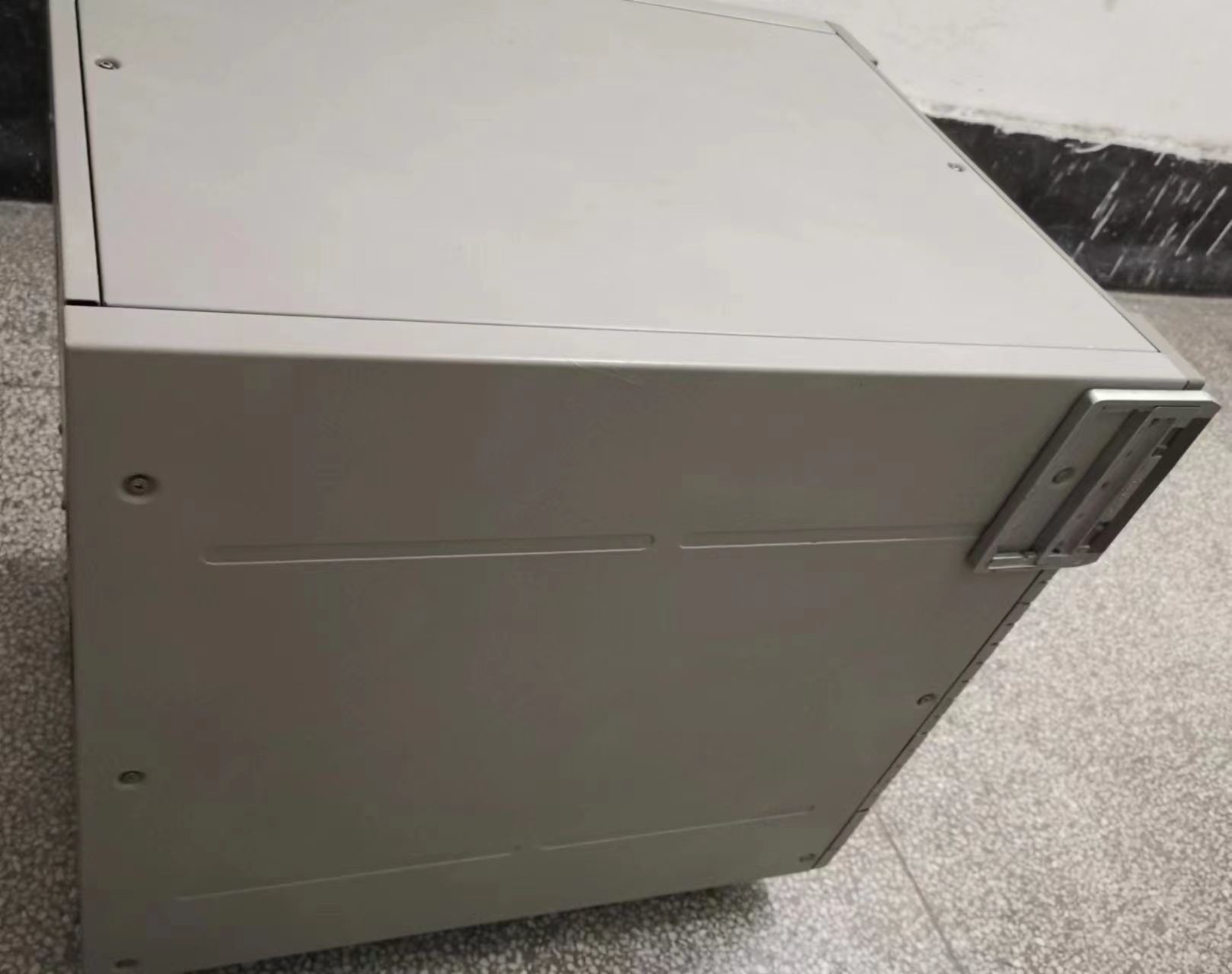 Kikusui PCR4000W AC Source High Power DC Power Supply 20-300W GPIB/RS232C Control