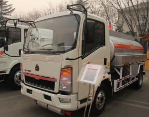 Quality Transporting Oil Tank Truck SINOTRUK HOWO 5-6CBM wholesale