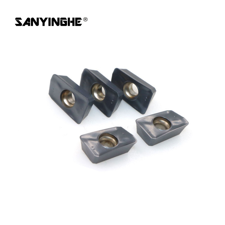 TiAIN CNC CARBIDE TIPS APMT1135PDR CNC LATHE CUTTING TOOL FOR STEEL