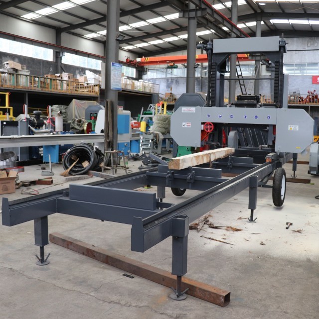 40'' MJ1000 Diesel Portable Sawmill for Timber Processing in Remote Areas Electric and Diesel Options