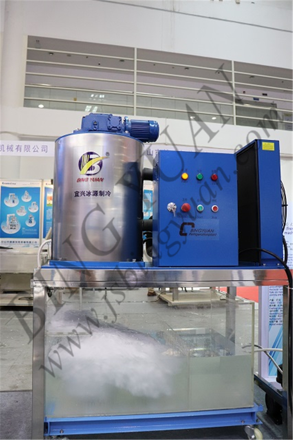 SUS304 Stainless Steel 25ton Seawater Flake Ice Machine Industrial Applications
