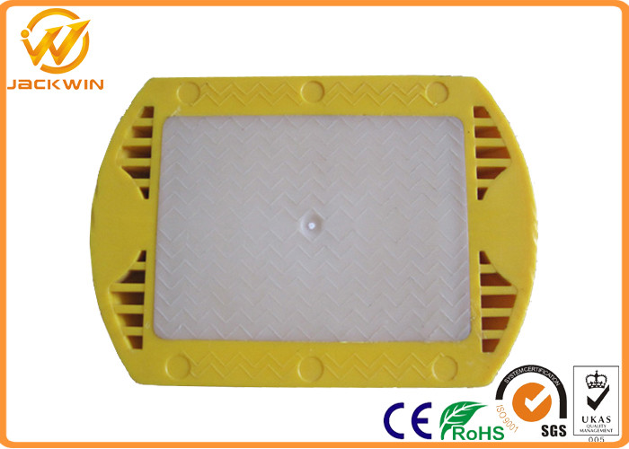 High Brightness Double Sides Plastic Reflective Road Studs with Cat Eyes Marker