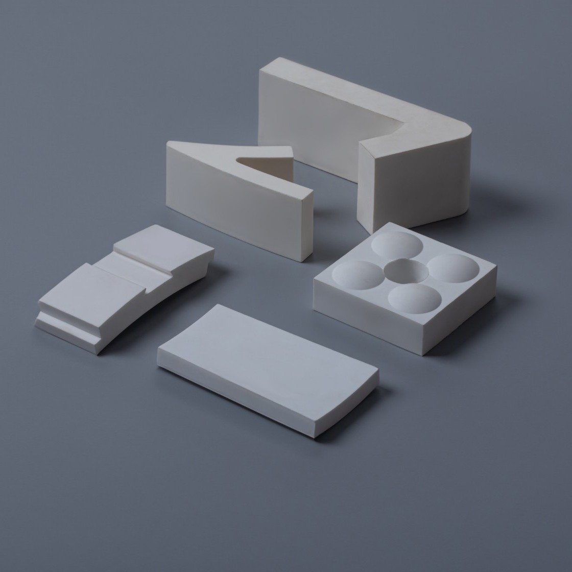 Wear Resistance Alumina Ceramic Tiles 92% 95% For Steel Industry