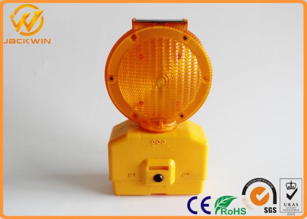 Construction Site Traffic Safety Equipment PC LED Solar Traffic Barricade Light