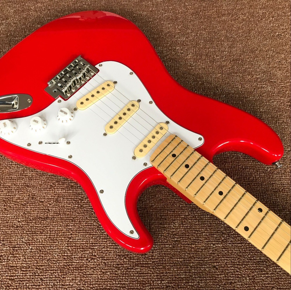 Good quality Malmsteen Scalloped maple fretboard Big Head ST 6 string electric guitarra,red color