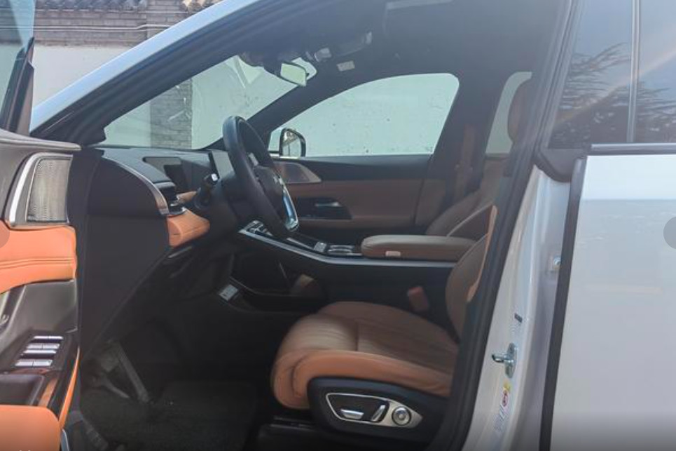 Xpeng G9 2022 702 Pro Medium and large SUV Pure electric 313 horsepower