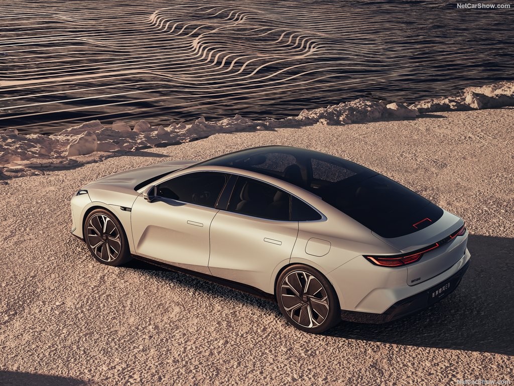 Geely Galaxy E8 Ev Electric Car 2024 550Kw Max New Energy Vehicle Sedan With One Motor At 190km/H Max Speed