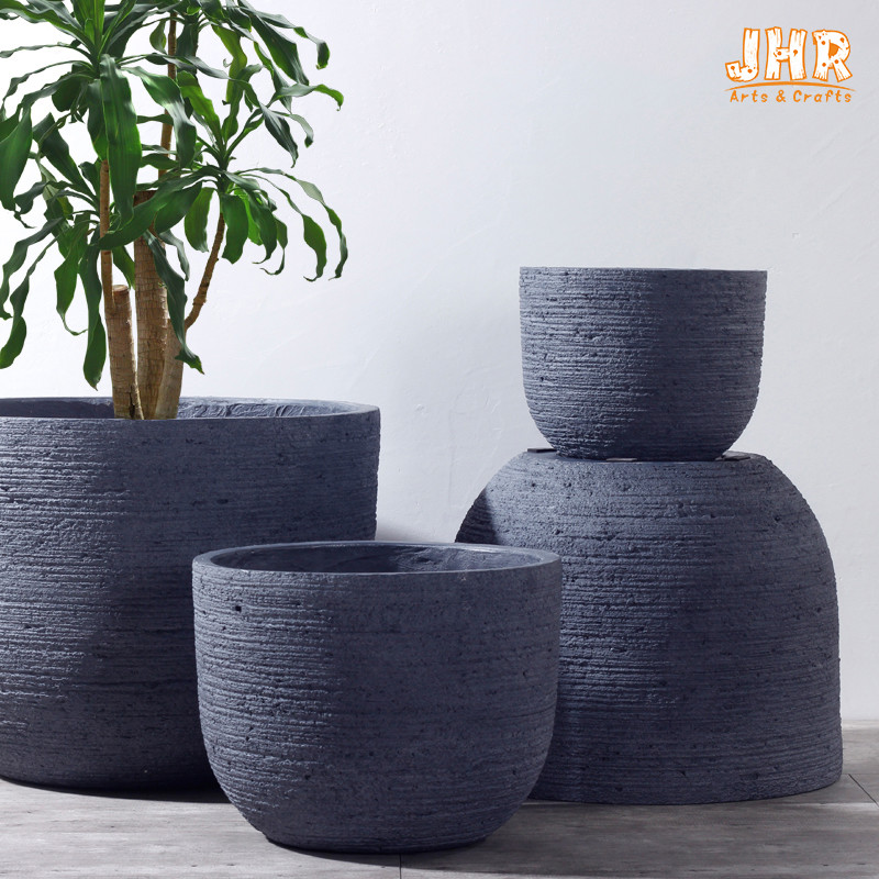 Weathered Garden Pots Clay Flower Pots Resin Outdoor Plant Pots Gray Flower Pots Fiberglass Planters