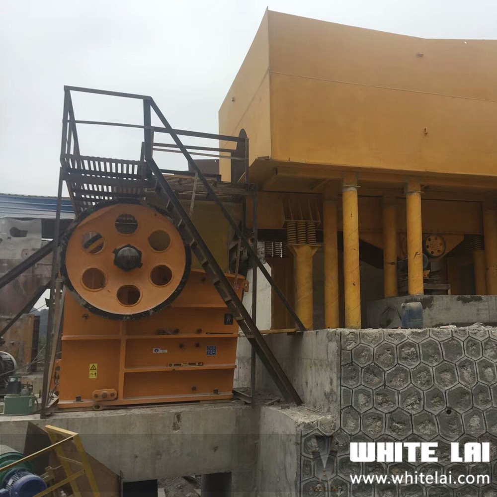 Hydraulic Casting PE Jaw Crusher 300mm Feeding Rock Jaw Crusher